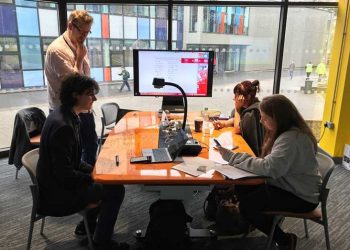 How Has the Internet Transformed the Educational System in the United States?