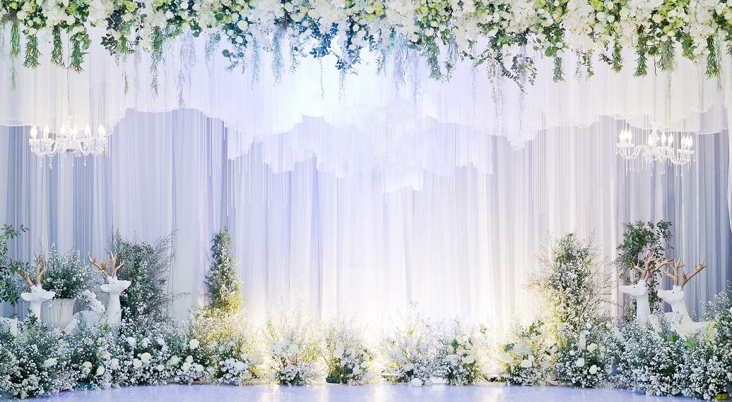Top 4 Great Benefits of Using Backdrops