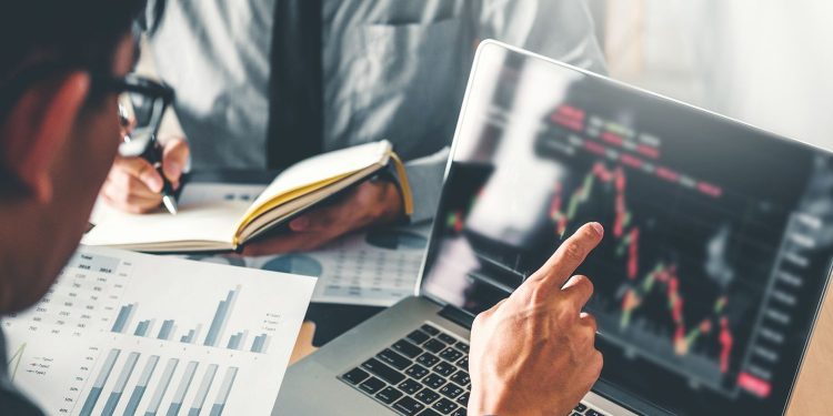 Personality traits of successful stock traders in the UK