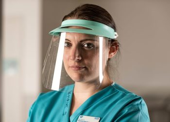 Scrubs, The Fashion Arsenal Of The Frontlines