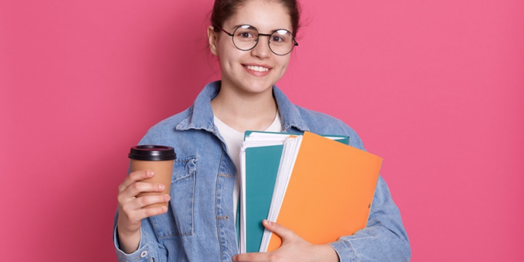 5 Reasons Why People Love Online Education Degrees.