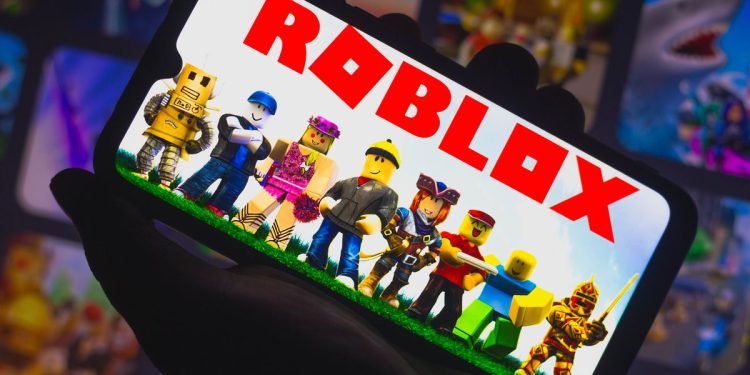 ROBLOX SAYS IT WILL REBUILD ITS PLATFORM IN CHINA AFTER TAKING DOWN LUOBULESI IN DECEMBER, JUST FIVE MONTHS AFTER LAUNCHING THE APP IN PARTNERSHIP WITH TENCENT (ELEANOR OLCOTT/FINANCIAL TIMES)