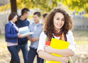 Is an Associate of Arts degree worth it in Canada?