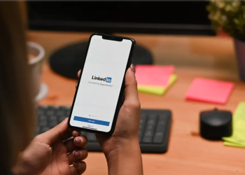 PROFILE OF MAIMAI, A CHINESE SITE MODELED AFTER LINKEDIN WITH A GLASSDOOR-LIKE FORUM WHERE USERS CAN POST ANONYMOUSLY, AS IT FIGHTS CHINA’S TECH FIRMS IN COURT (ZEYI YANG/PROTOCOL)