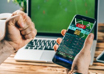 What are “grass money,” “com money,” “commissions, refunds?” Instructions on how to calculate money in football betting.