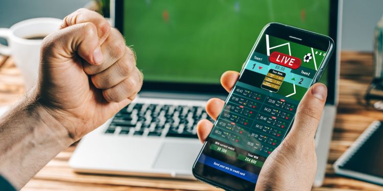 What are “grass money,” “com money,” “commissions, refunds?” Instructions on how to calculate money in football betting.