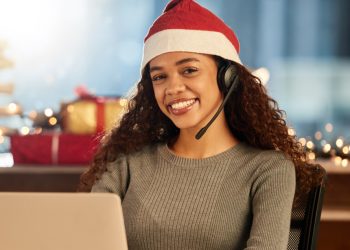 Tips for Creating a Joyful Customer Service Experience During the Holidays