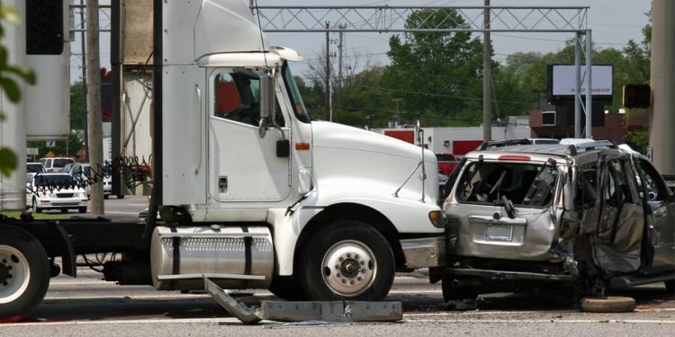 What You Need to Know About Truck Accident Law