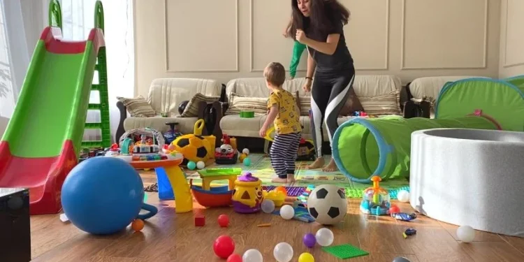 How to Deal With Hundreds of Kids’ Toys in Your House