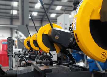 Factors to Look into When Buying a Circular Saw Machine