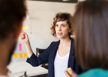 Which are the Best Fractional CMO Services