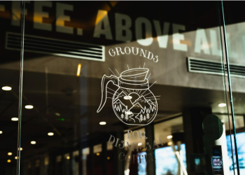 Using Clear Decals and Other Methods to Market Your Small Business