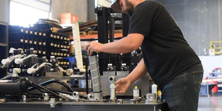 Factors that one should focus on when buying a Hydraulic Machine