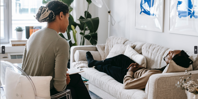 How a Psychologist  Can Help You