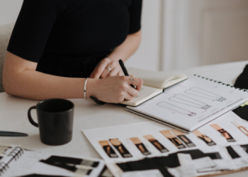 Excelling fashion e-commerce for success in the fashion business