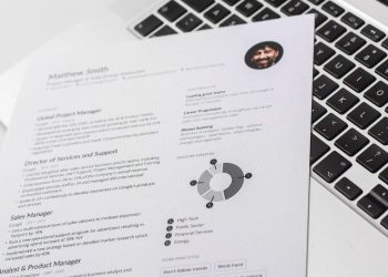 The Importance of Continuing Education and Professional Development in the Tech Industry: How to List Relevant Certifications and Training Programs on Your Resume