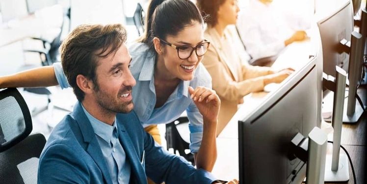 Web Developer Agency: How to Choose the Right for Business