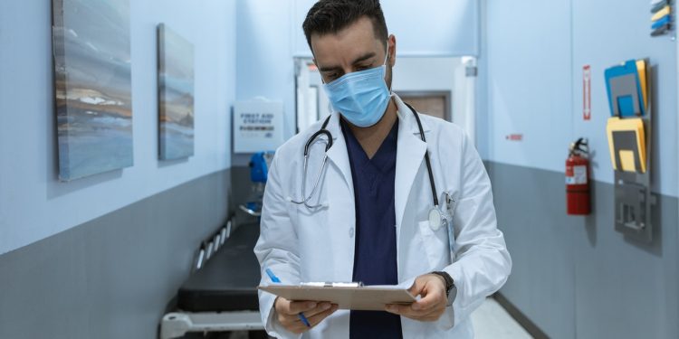 Make Claim Denial Management Easier With Hospital EHR Software