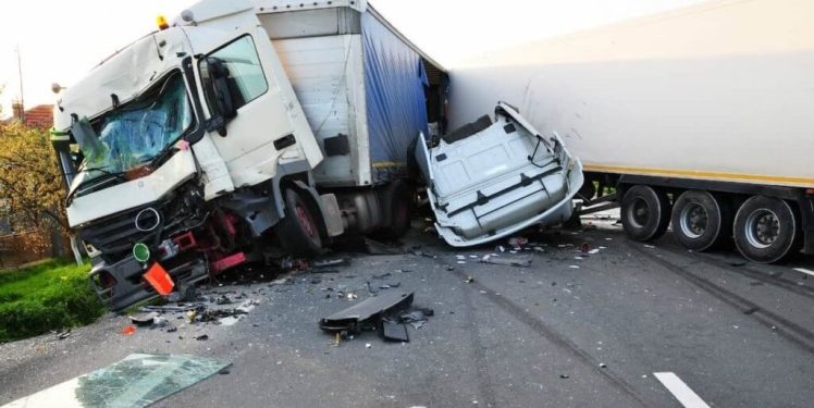 6 evident reasons to hire a truck accident attorney in LA