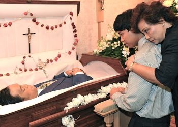 What Is The Process Involved In A Traditional Burial?