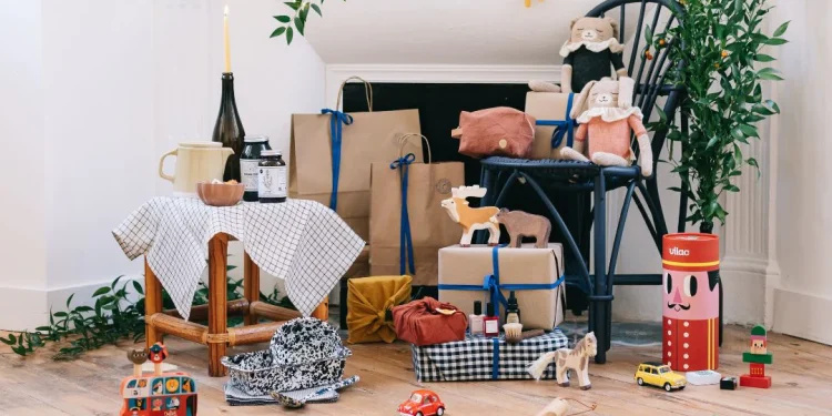 Top 30 Idées Cadeaux Pour Une Famille de 5 Personnes Émerveillantes !