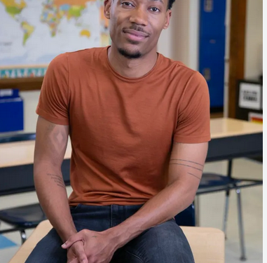 Unveiling the Height of Tyler James Williams: A Closer Look at the Stature of the Talented Actor