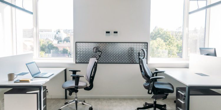 What is a Serviced Office, and How Does It Differ From Traditional Office Space?