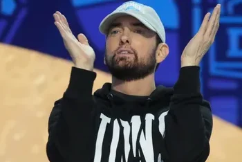 Eminem Net Worth 2025: Career Earnings & Investments Revealed