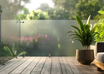 Five Things Glass Railings In Your Garden Can Add To The Space