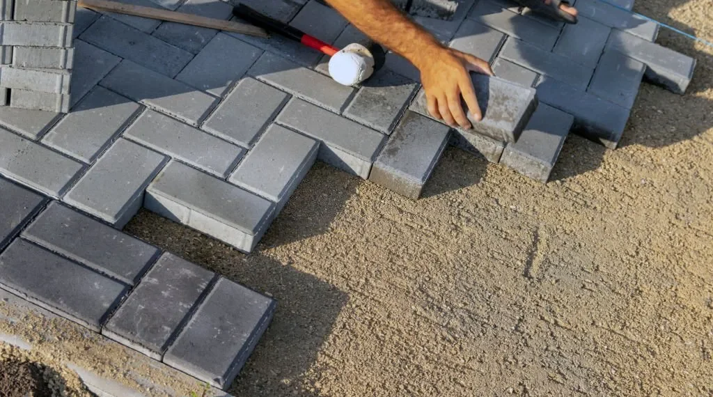Common Mistakes to Avoid During Flagstone Installation